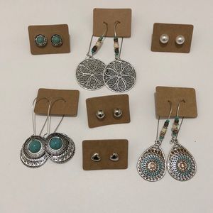 Hermosos aretes  (( nunca usados ))